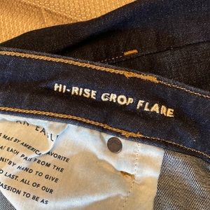 American Eagle Hi-Rise Crop Flare Jeans. Dark Denim, size 18 Reg. Excellent cond